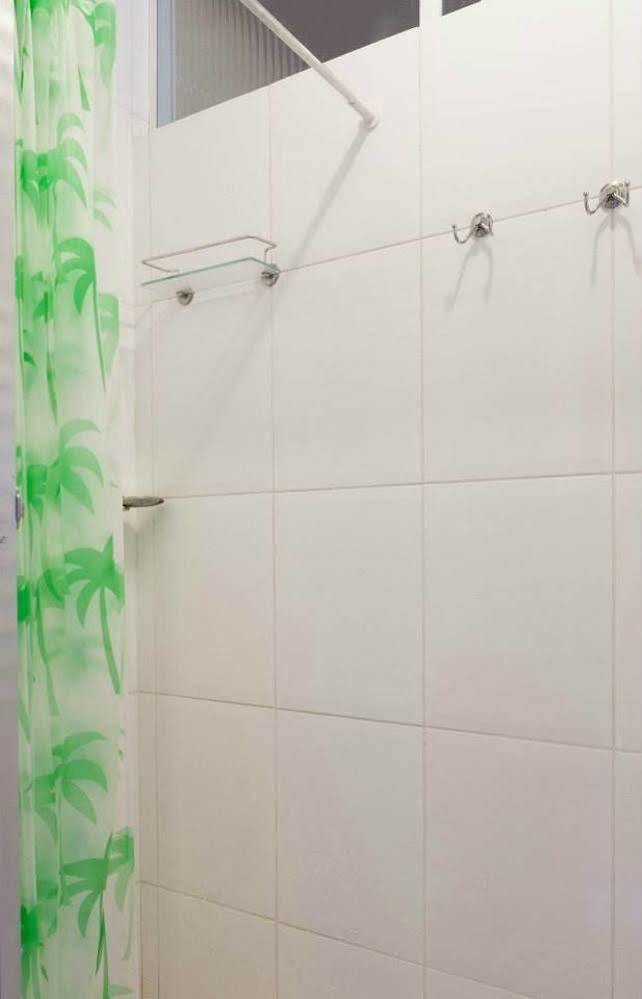 Abraco Carioca Favela Hostel Рио де Жанейро Екстериор снимка